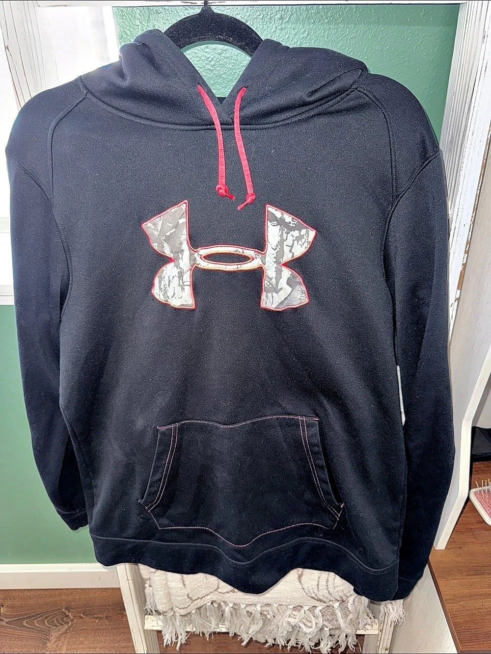 Under Armour Fleece Big Logo Camo Fill Hoodie size Medium
